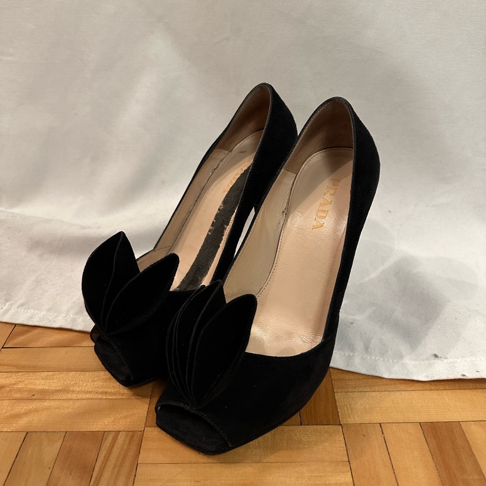 PRADA BOW BLACK SUEDE HEELS